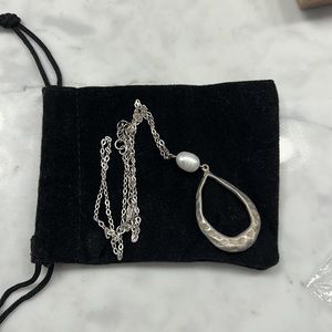 Freshwater Pearl & Sterling Silver necklace